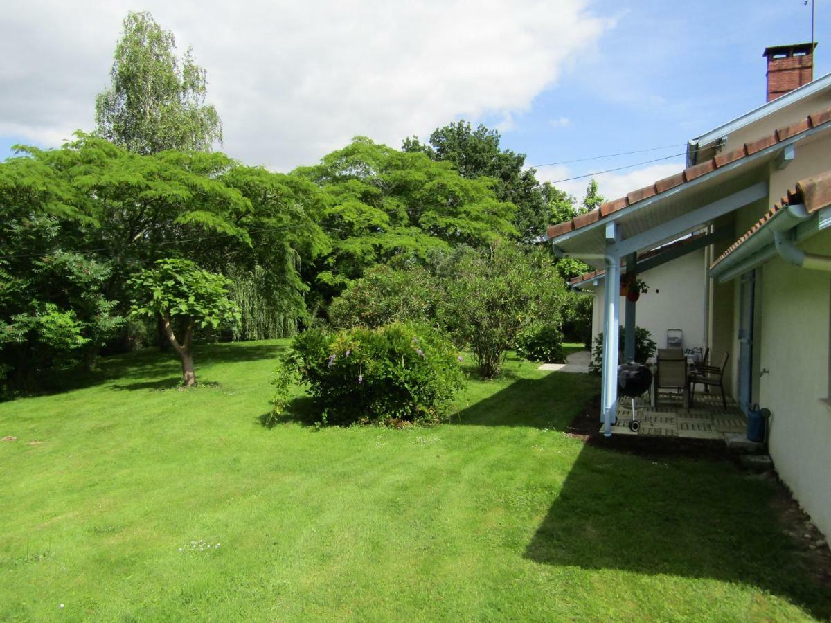 Gîte de Marcadé Clermont  Extérieur photo